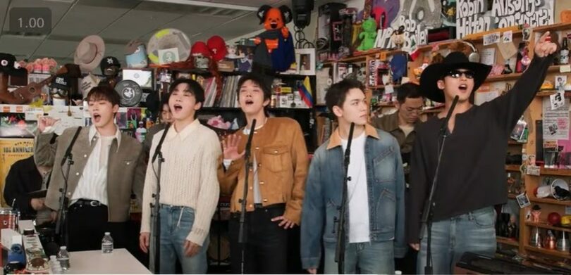 (c)STARNEWS