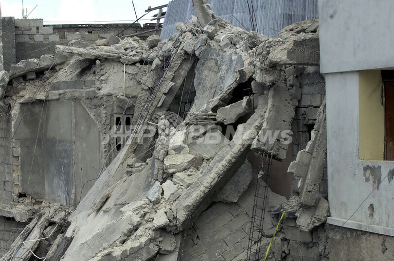 ハイチの学校倒壊、死者80人以上