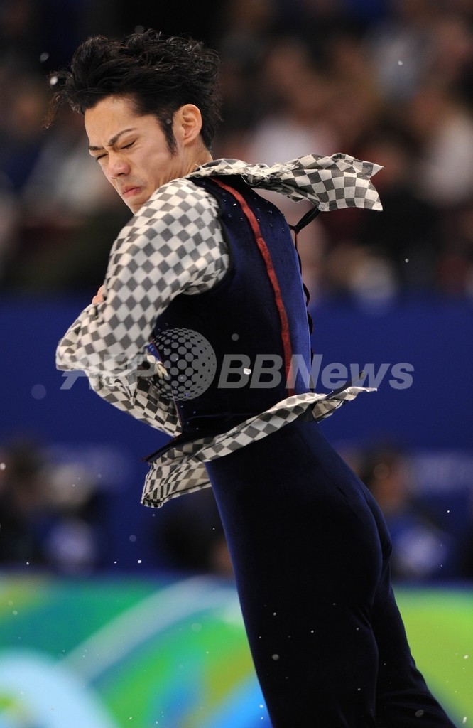 高橋が男子フィギュア初メダルの銅 優勝はライサチェク、バンクーバー冬季五輪