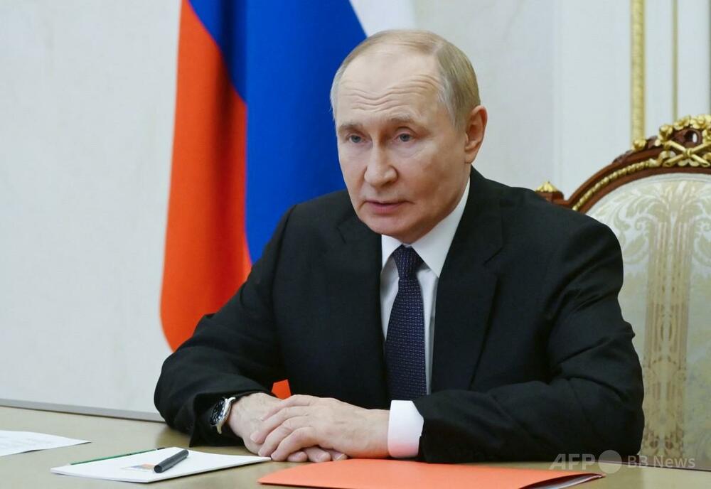 プーチン大統領、SCO首脳会議出席のため中国・天津に到着 写真1枚 国際