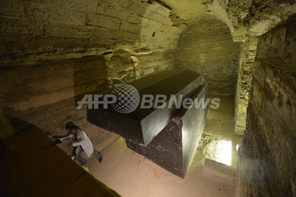 古代エジプトの聖牛の墓、11年ぶり公開 写真10枚 国際ニュース