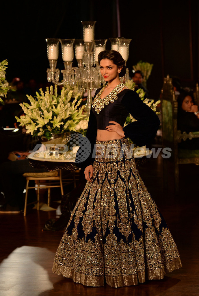 ＜PCJ デリー・クチュール・ウィーク 2013＞マニッシュ・マルホトラ