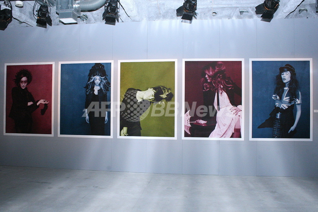 シャネル「リトル ブラック ジャケット」写真展、青山で4月15日まで