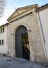 受刑者を護送中の車が襲われたフランス南部タラスコンの裁判所の入り口（2019年1月28日撮影）。(c)GERARD JULIEN / AFP