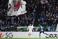 2022年サッカーW杯カタール大会アジア最終予選グループB、日本対ベトナム。ゴールを喜ぶ吉田麻也（右、2022年3月29日撮影）。(c)Charly TRIBALLEAU / AFP