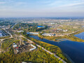 大慶油田の重点生産能力建設区画「南１区」の建設現場（資料写真）。(c)Xinhua News