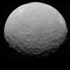 無人探査機ドーンが撮影した準惑星ケレス（2015年6月2日提供）。(c)AFP PHOTO HANDOUT-NASA