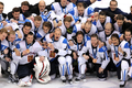 2010年%%バンクーバー冬季五輪%%アイスホッケー男子3位決定戦、フィンランド対スロバキア｡試合は5-3でフィンランドが勝利し、銅メダルを獲得した。

　フィンランドは、1-3とリードされた第3ピリオドにオリ・ヨキネン（%%Olli Jokinen%%）の2得点などで逆転勝ちした。

　写真は銅メダル獲得を喜ぶフィンランドの選手。（2010年2月27日撮影）(c)AFP/Getty Images/Jamie Squire