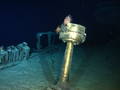 米海底探査会社オデッセイ・マリン・エクスプロレーション（Odyssey Marine Exploration）が公開した、英艦船ゲアソッパ（Gairsoppa）の船尾楼甲板の羅針盤（2011年9月15日撮影）。(c)AFP/ODYSSEY MARINE EXPLORATION