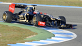 フォーミュラワン（F1、F1世界選手権）ヘレス合同テスト初日。テスト走行に臨むロータス（Lotus F1 Team）のキミ・ライコネン（Kimi Raikkonen、2012年2月7日撮影）。(c)AFP/CRISTINA QUICLER