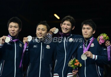 ロンドン五輪日本代表、史上最多のメダル獲得で震災復興を後押し 写真1