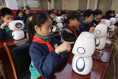 小中高生の6割以上にAIの利用経験 中国でアンケート調査