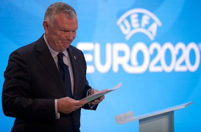 差別発言のFA前会長、FIFA副会長の職も辞任