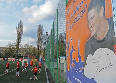 土ぼこりの中から現れたポーランドの点取り屋、レワンドフスキ