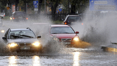 スウェーデンで暴風雨、フェリーも接岸できず