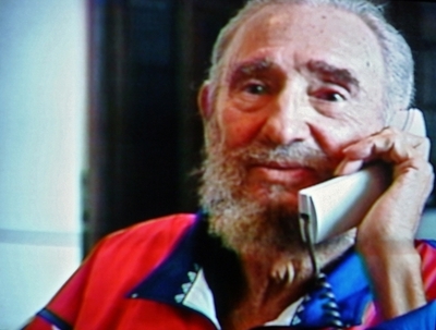 カストロ議長、実弟への権力委譲の正当性主張