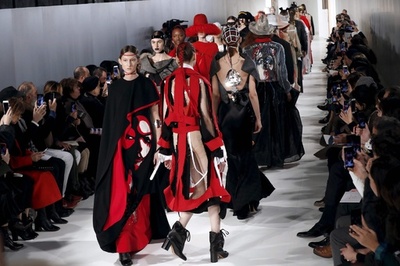 「メゾン マルジェラ」17年春夏オートクチュール