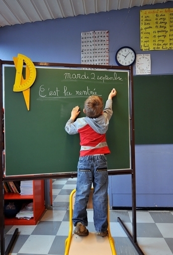 ｢学校行ったが読み書きできない｣、少年が州を提訴 オーストラリア