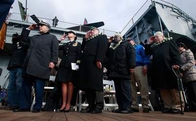 真珠湾攻撃から67年、ホワイトハウスが退役軍人を称賛