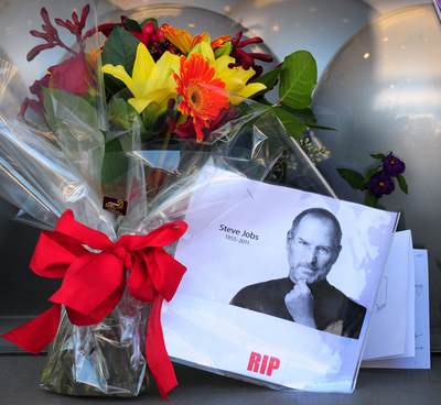 ジョブズ氏の公式死因発表、死亡証明書の職業は「起業家」