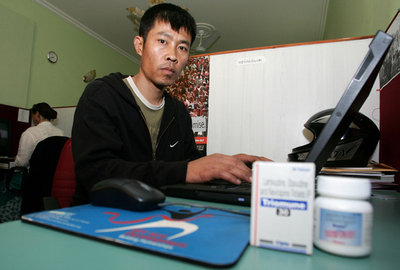 ノバルティスが特許法に異議申し立て、安価なエイズ治療薬入手に危機 - インド