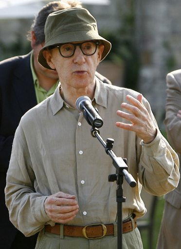 ウッディ・アレン監督、バルセロナで記者会見を行う