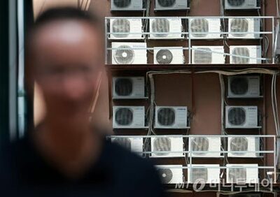 共用廊下にエアコン室外機を設置「熱気はどうする」…韓国・マンション住民が悲鳴、ネットで非難殺到
