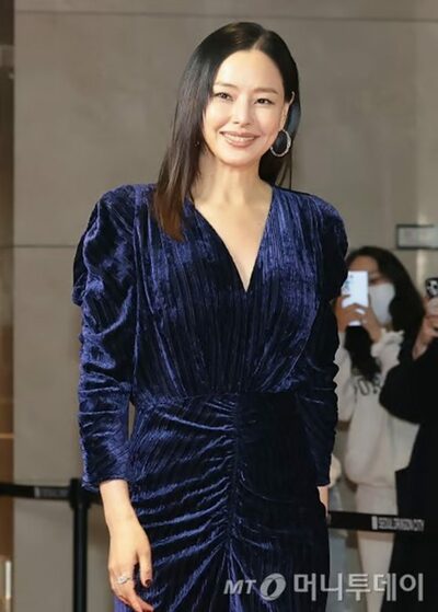 無登録でマネジメント業務…韓国の女優と夫が「起訴猶予」に、過去には60億ウォンの追徴課税でも物議