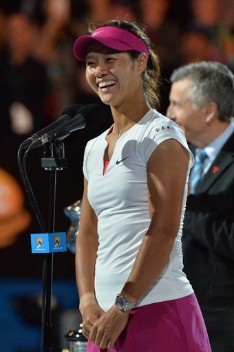 全豪制覇の李娜、優勝スピーチで観客の笑いを誘う