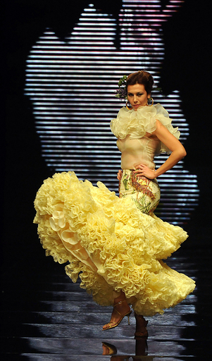 スペインでフラメンコ・ファッション国際展示会