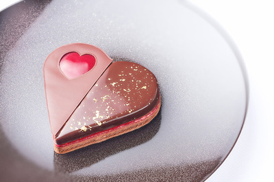 「ベージュ アラン・デュカス 東京」一日限りのバレンタイン特別メニュー 