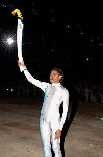 シドニー五輪で行方不明になったボディースーツが発見か