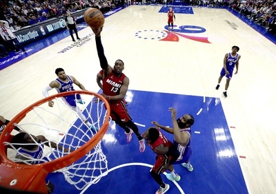 ヒートが東決勝進出 マーベリックスは逆王手