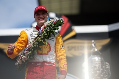 ニューガーデンがインディ500初優勝 劇的逆転で波乱のレース制す