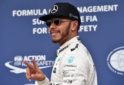ハミルトン、新フォーマットの予選を制しポール獲得 オーストラリアGP
