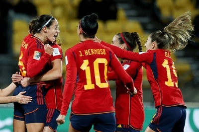 スペインが3発快勝発進 サッカー女子W杯、日本と同組
