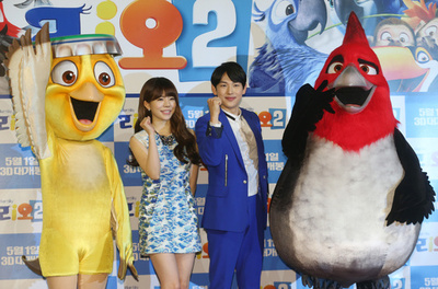アニメ映画『RIO2』の試写会イベントに、韓国版キャストも登場