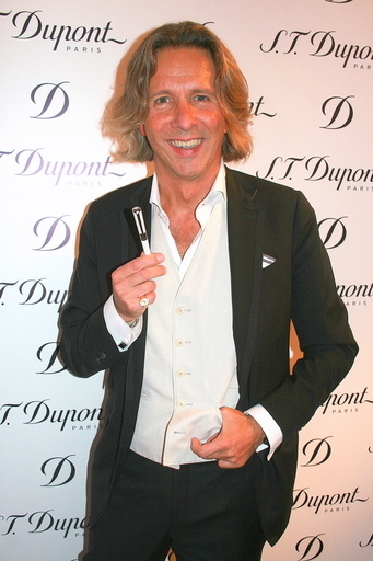 エス・テー・デュポン、女性のためのラグジュアリーコレクション「リベルテ」発表