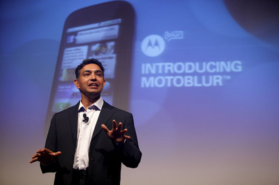 モトローラ、「グーグル携帯」を発表 年内に2機種を発売