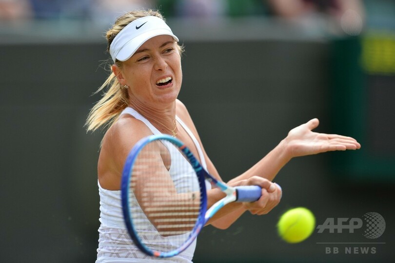 シャラポワ、苦しみながらもベスト8進出 ウィンブルドン選手権