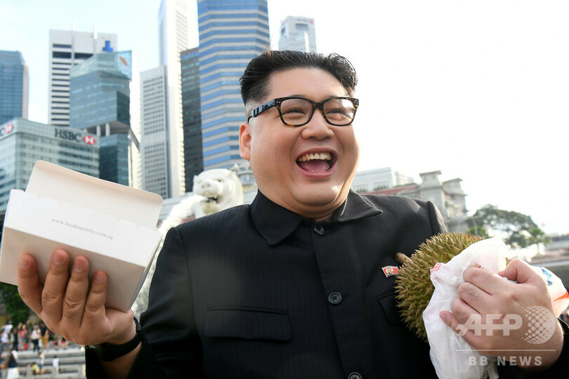 【写真特集】雰囲気はまるで本物、金正恩氏のそっくりさん「ハワードX」