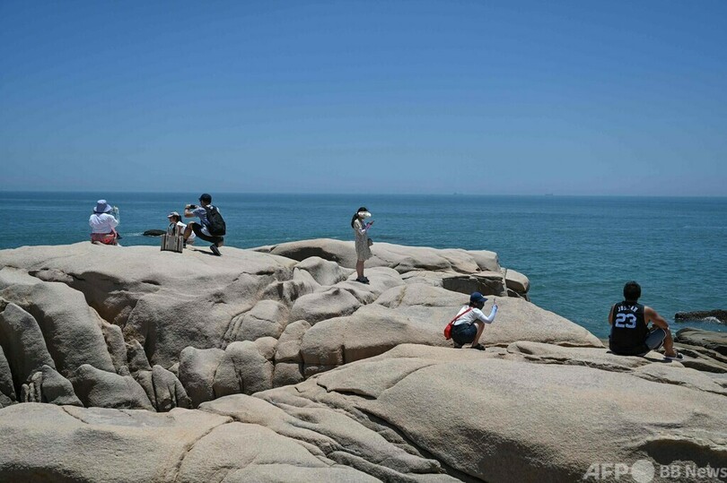 台湾に近い中国・平潭島 軍事演習のごう音に驚く観光客