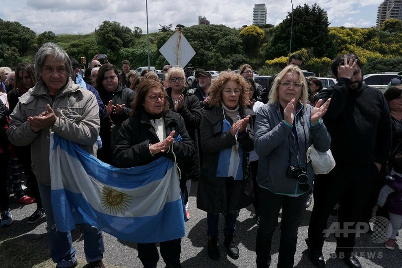 アルゼンチン潜水艦、消息絶った直後に「異音」 酸素は尽きたか