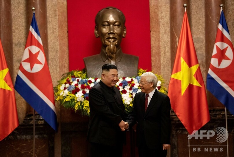 米朝会談終えた金正恩氏、ベトナムを公式訪問