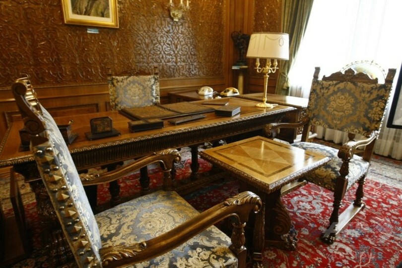 チャウシェスク元大統領の豪邸、初の一般公開 ルーマニア