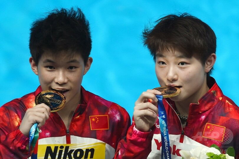 中国ペアが混合10m高飛び込みで金、第16回世界水泳