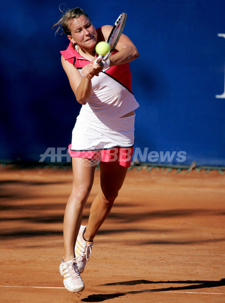 ＜テニス アビエルト・メヒカーノ・テルセル2007＞女子シングルス、ザラボバ・ストリツォバ ストレート負けで予選敗退 メキシコ 写真3枚
