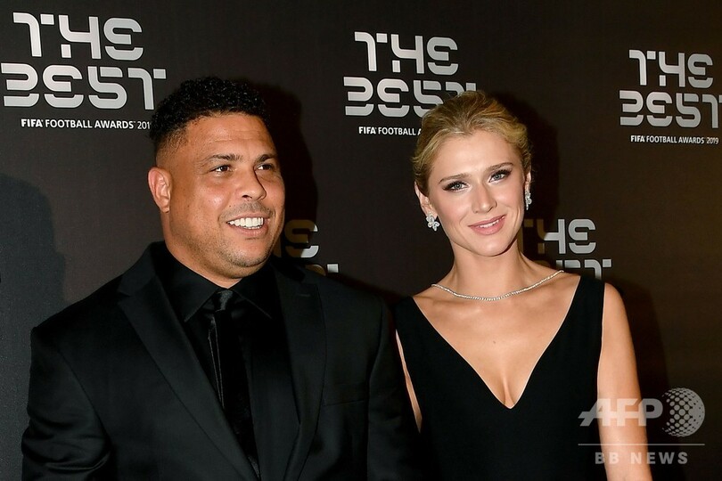 現役スターから往年の名選手まで、FIFA年間表彰式で一堂に