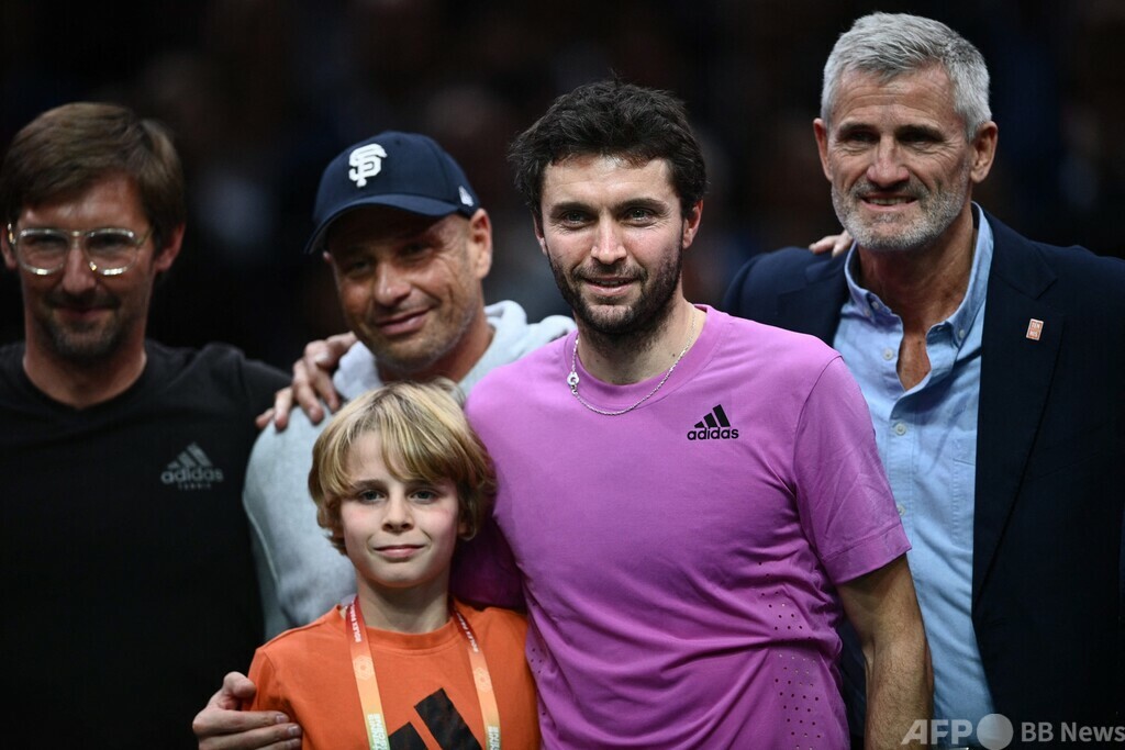 ジル・シモンが現役引退、パリ・マスターズでセレモニー 写真13枚 国際ニュース:AFPBB News