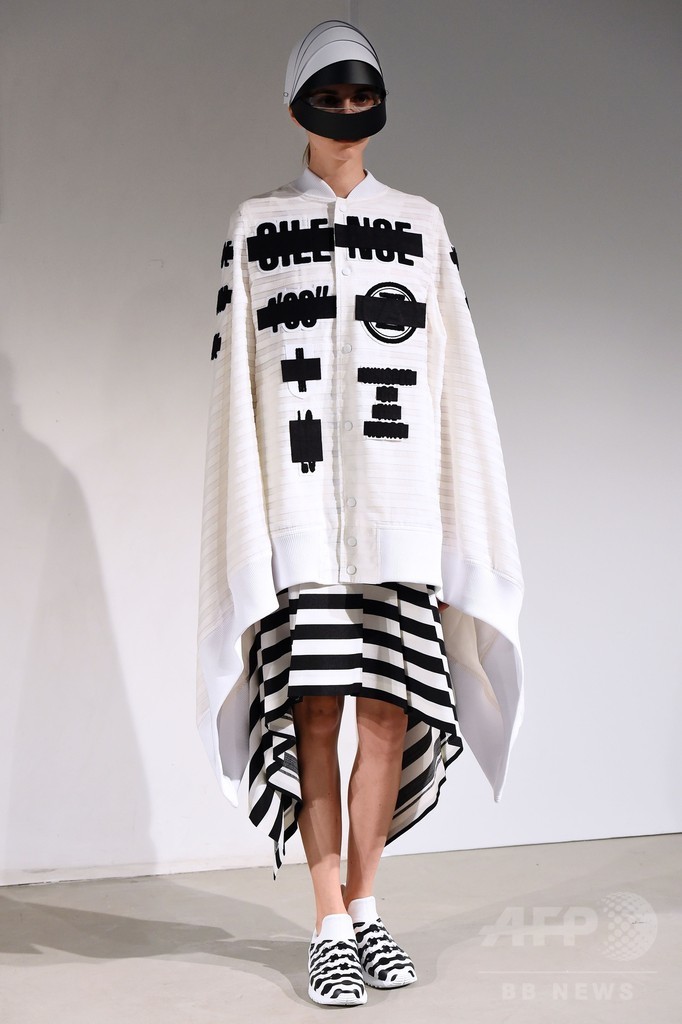 「アンリアレイジ」17年春夏